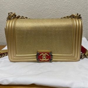 Channel boy bag old medium